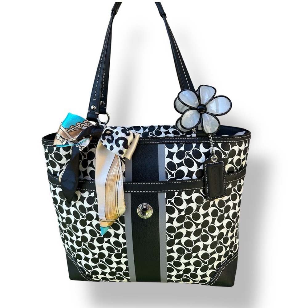 Coach Chelsea Heritage Stripe Signature Tote Black White Coated Canvas. F15137